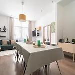 شقة Premium With 4 Bedrooms 3 Bathrooms At Synagogue بودابست