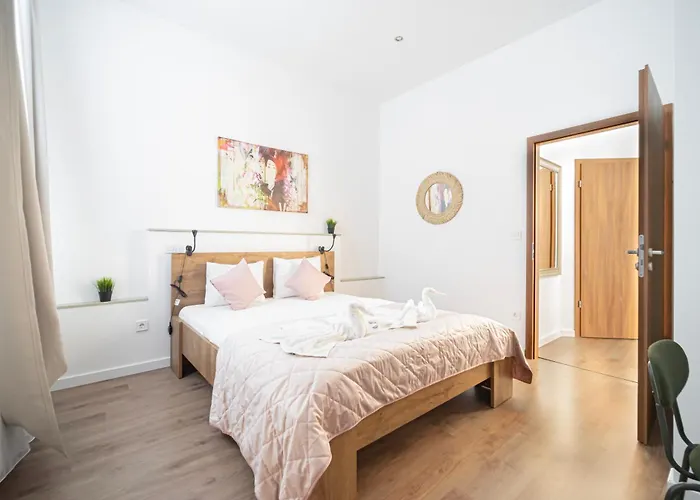 Premium With 4 Bedrooms 3 Bathrooms At Synagogue Apartamento