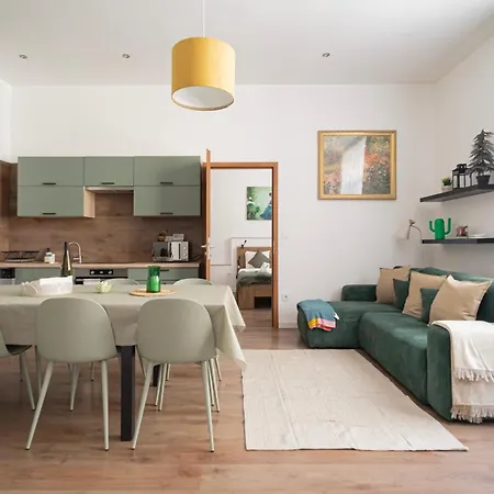 Premium With 4 Bedrooms 3 Bathrooms