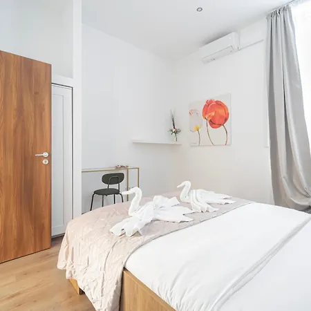Premium With 4 Bedrooms 3 Bathrooms
