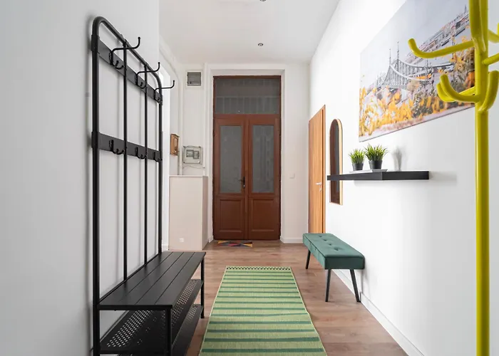 아파트 Premium With 4 Bedrooms 3 Bathrooms At Synagogue *