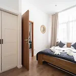 Premium With 4 Bedrooms 3 Bathrooms At Synagogue * Будапешт
